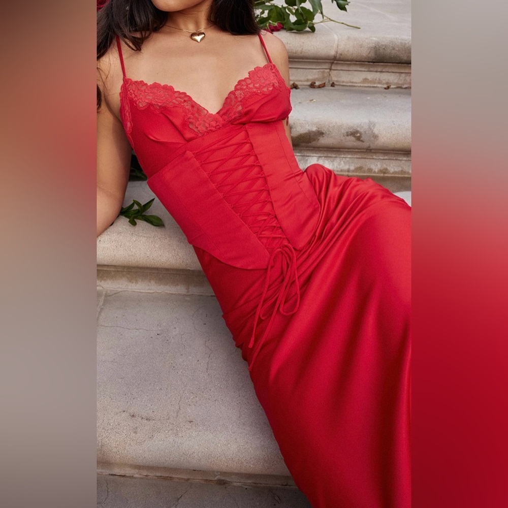 House of CB Red Lace-Trim Corset Midi Dress - Picture 5 of 8